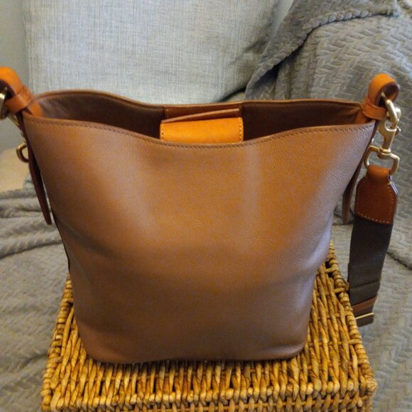 Dooney & Bourke Large Raleigh Roxy caramel - Picture 3 of 6